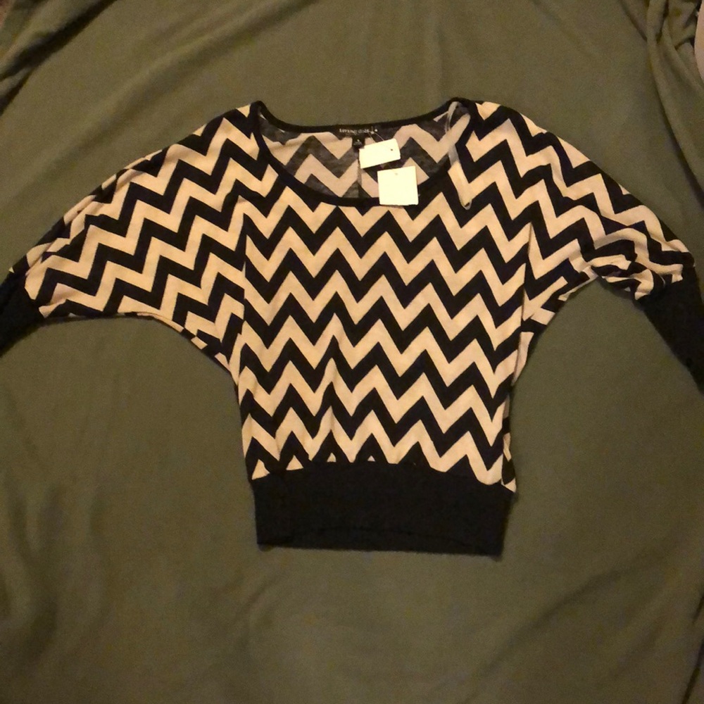 Living doll nwt chevron top
